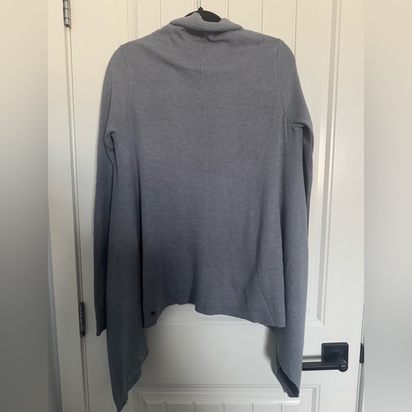 Gray Lululemon cardigan. With thumb holes - Picture 2 of 5